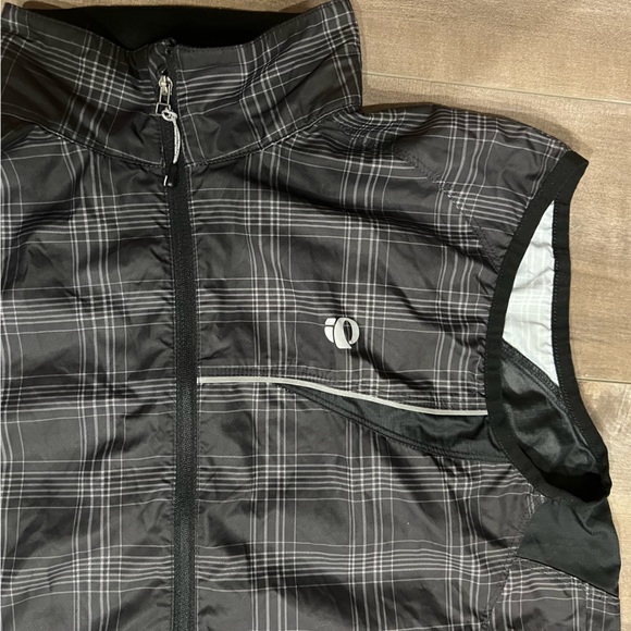 Pearl Izumi Women’s Packable Zip Vest - Picture 3 of 13